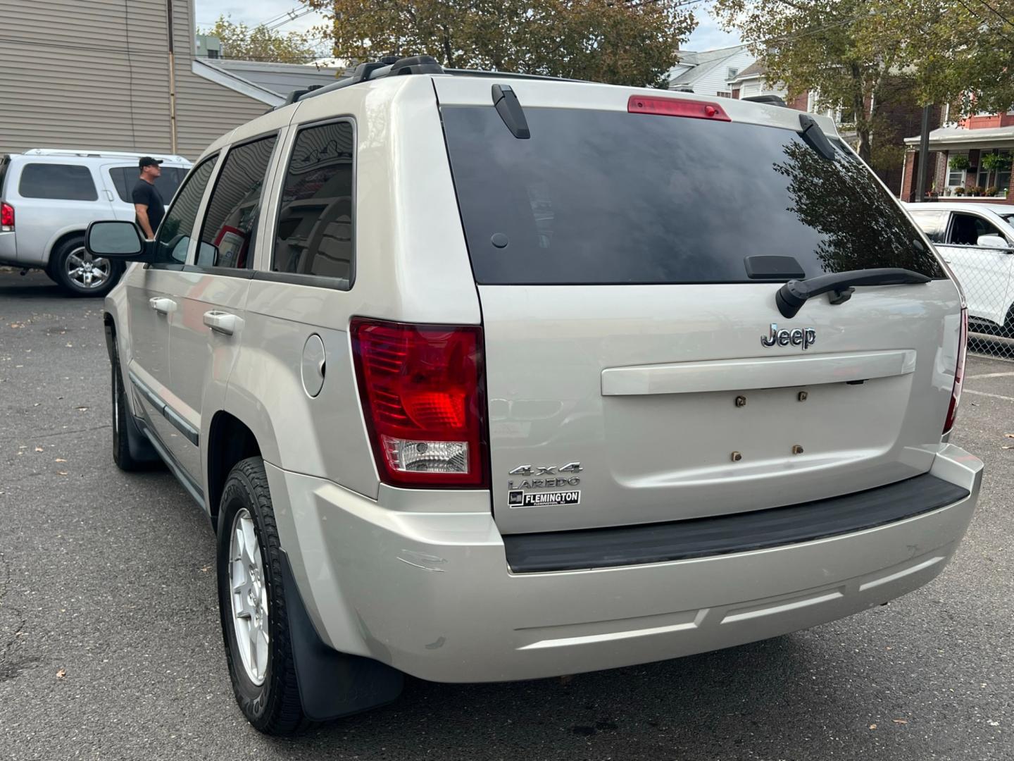 2007 Jeep Grand Cherokee (1J8GR48KX7C) , located at 1018 Brunswick Ave, Trenton, NJ, 08638, (609) 989-0900, 40.240086, -74.748085 - Photo#2